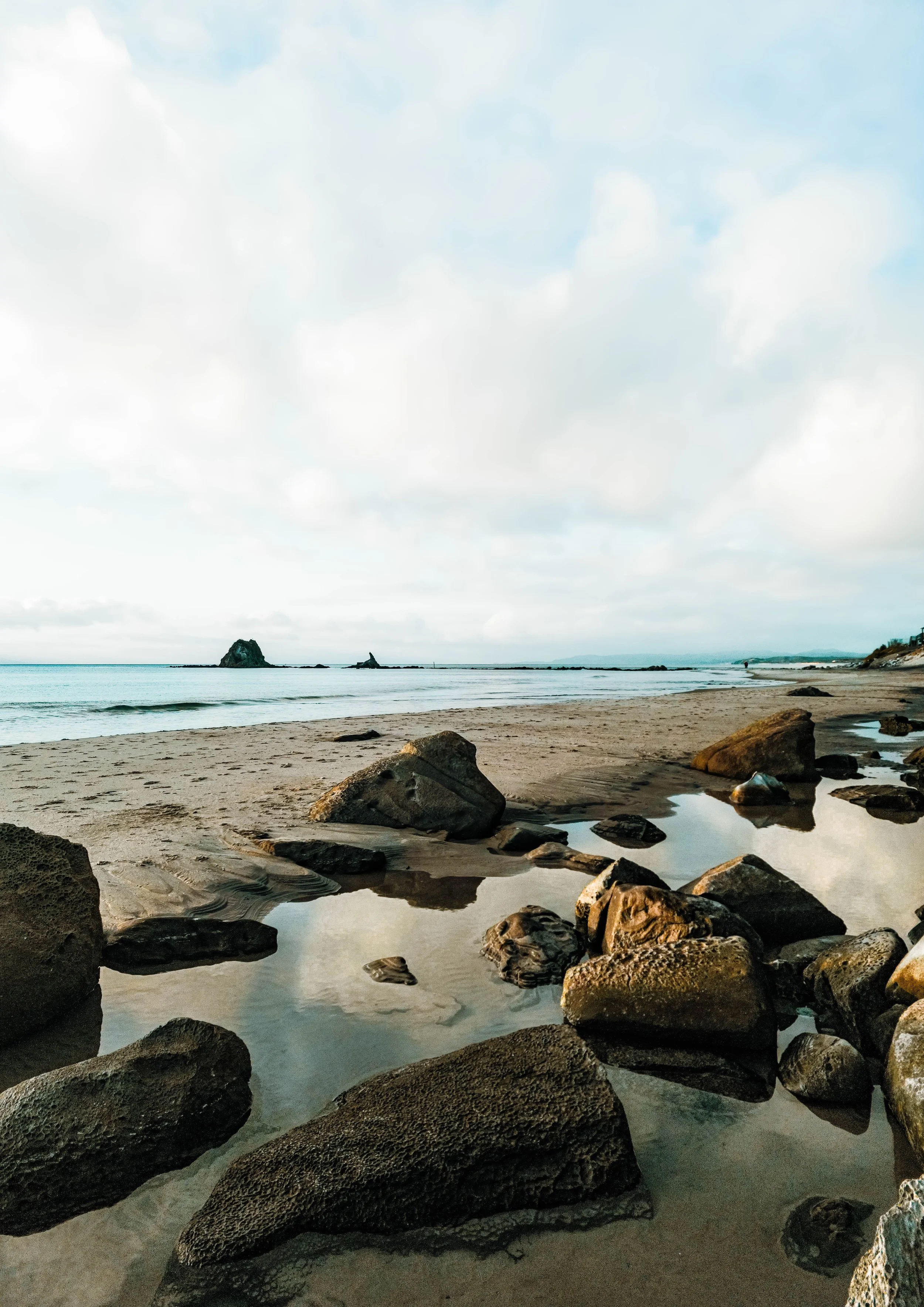 Hang Low, Mangawhai