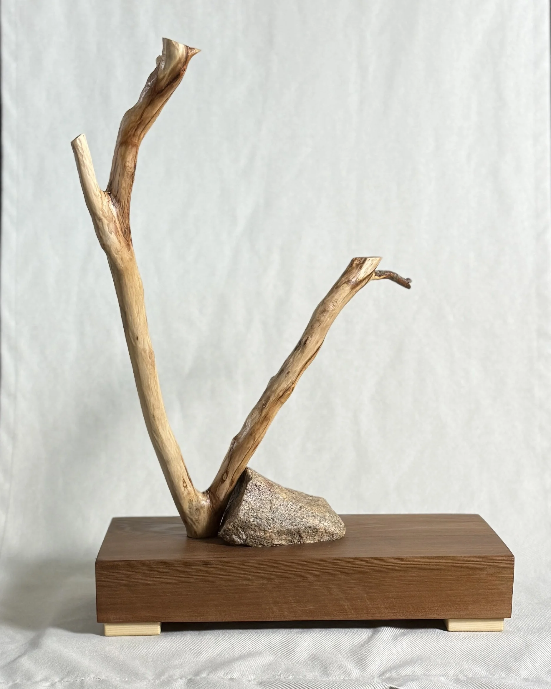 minimalist-wood-and-stone-art-back-beckerdzine-kansas-city.jpg