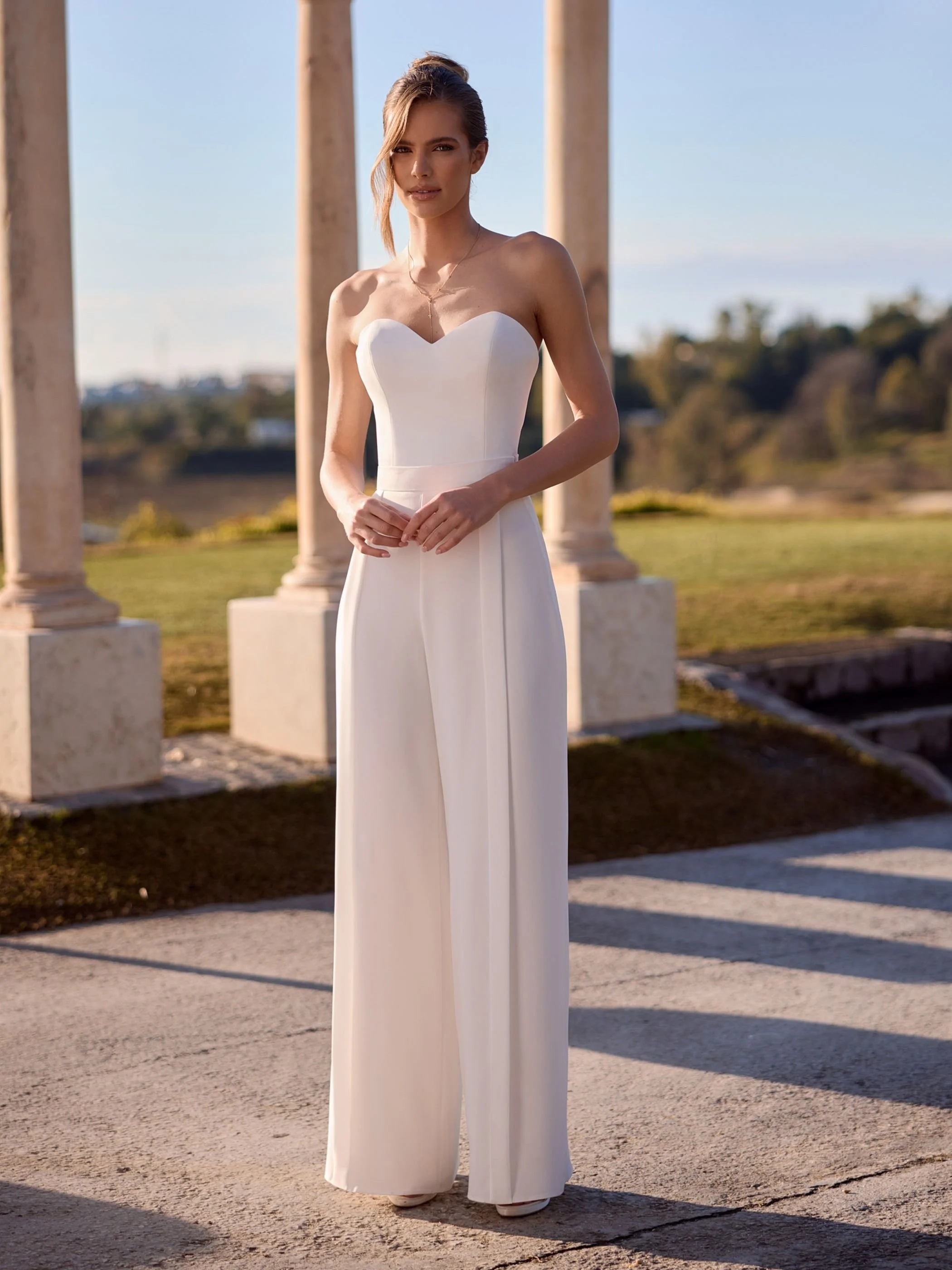 Disperse Bridal trousers are a relaxed silhouette that feels polished without being overly fitted.