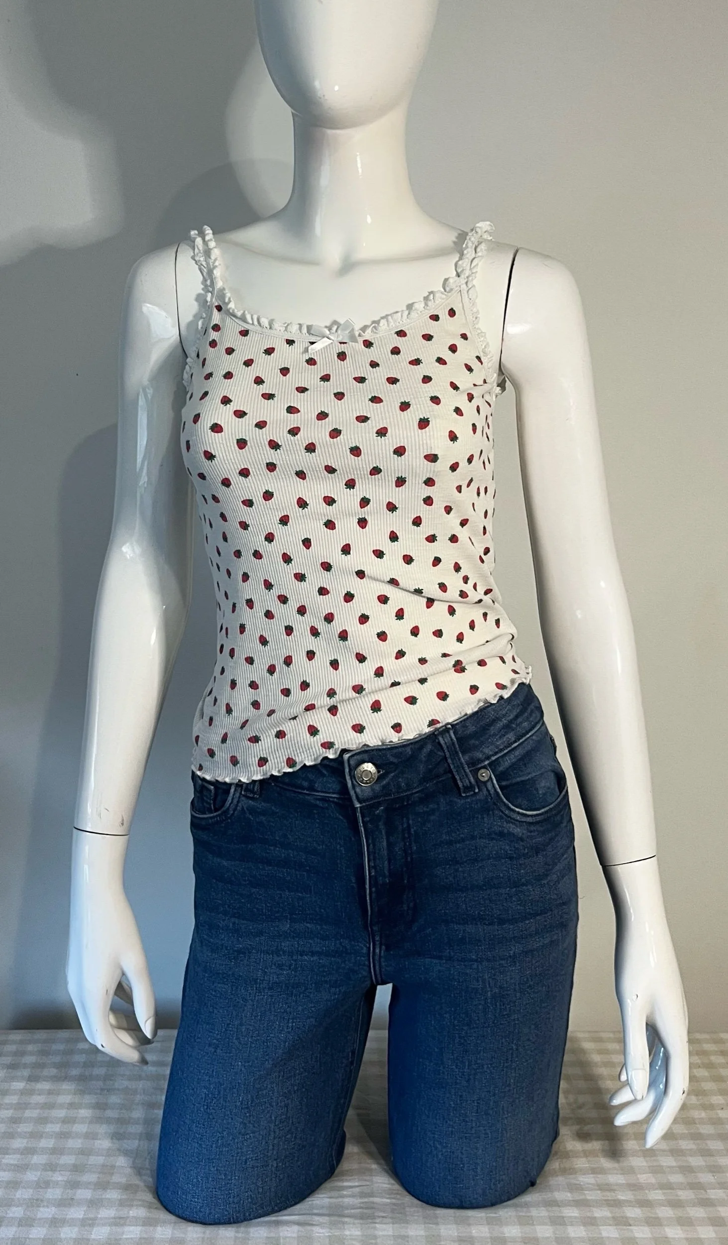 JayJay's Crop Singlet - M