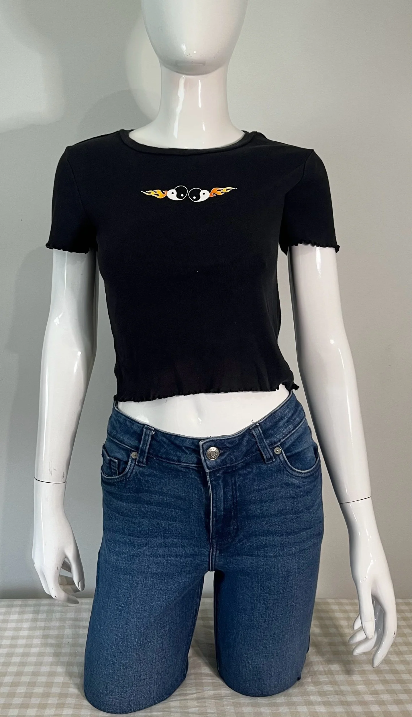 JayJay's Crop Tee - S
