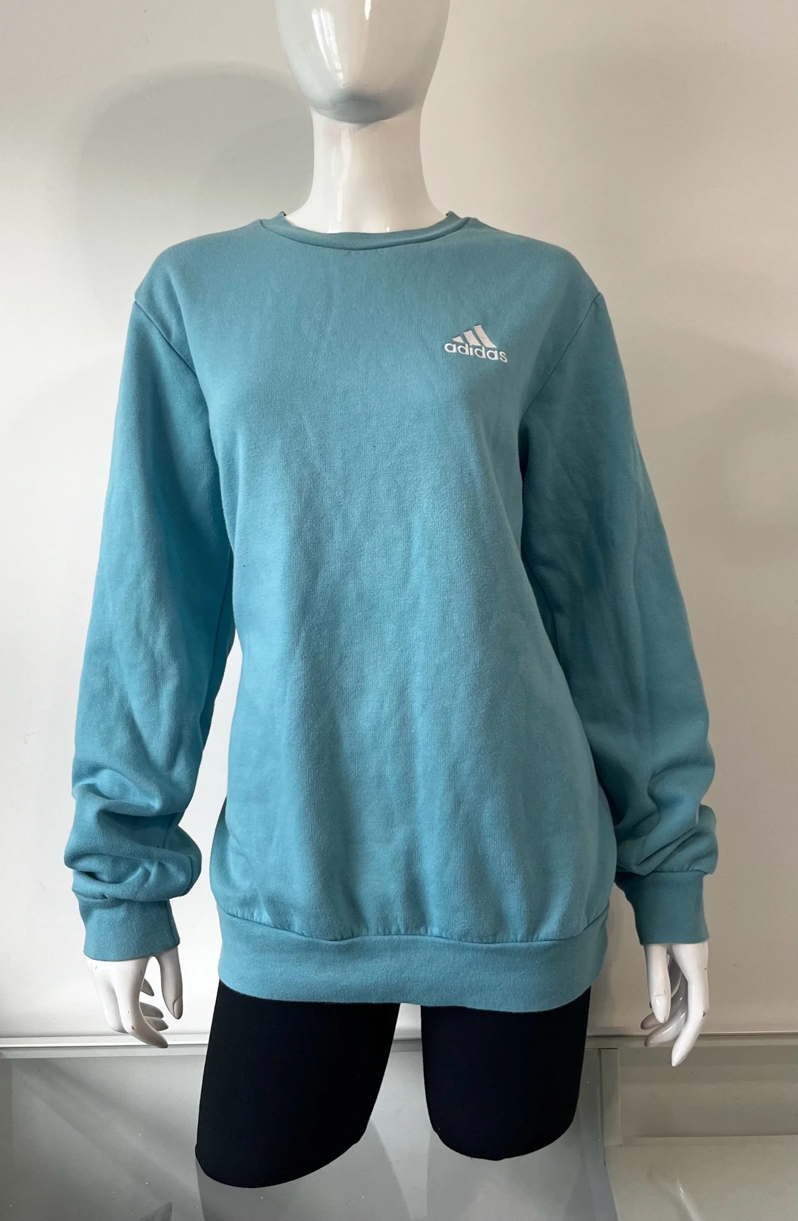 Adidas Sweatshirt - M