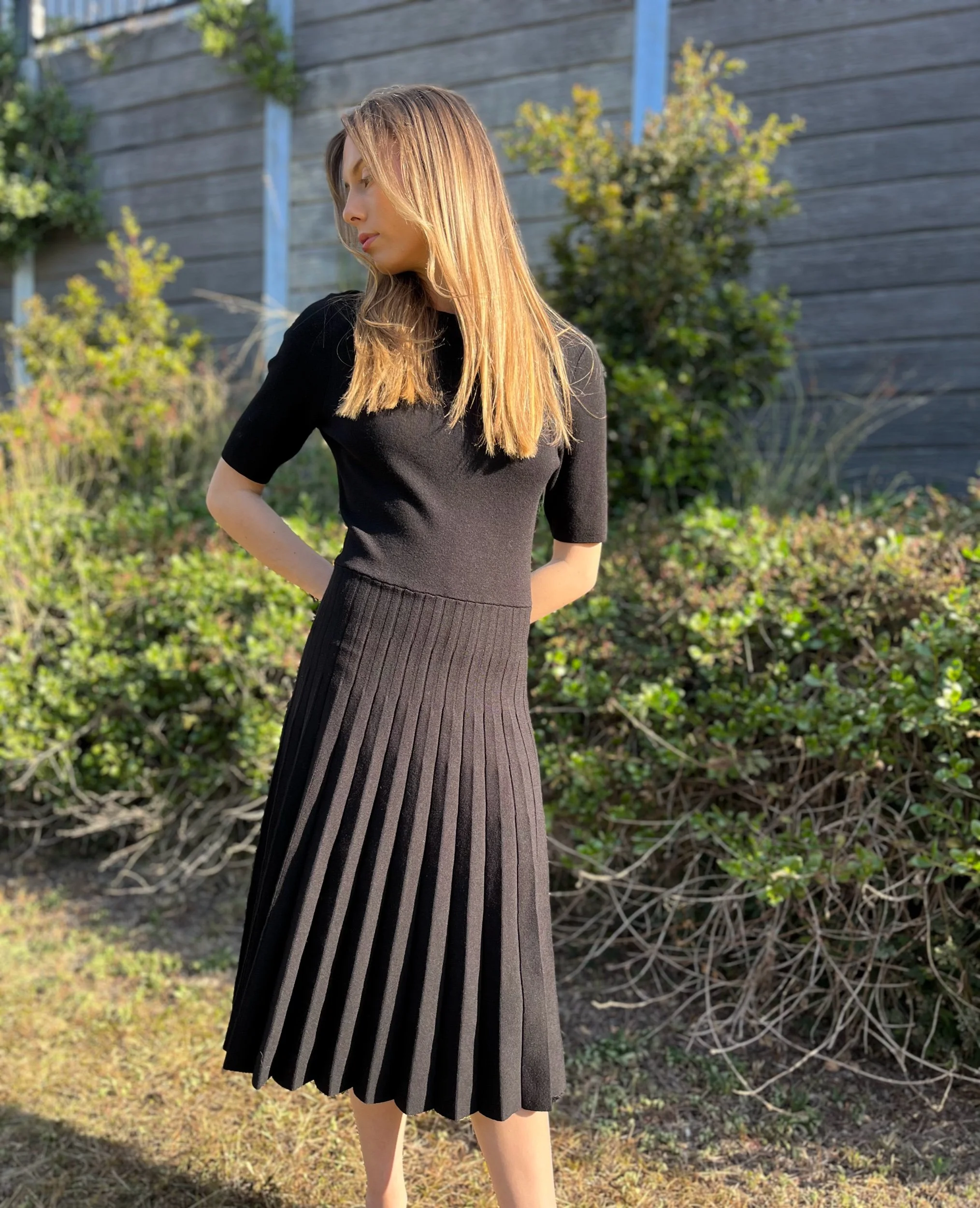 JACQUI.E Midi Dress - XS