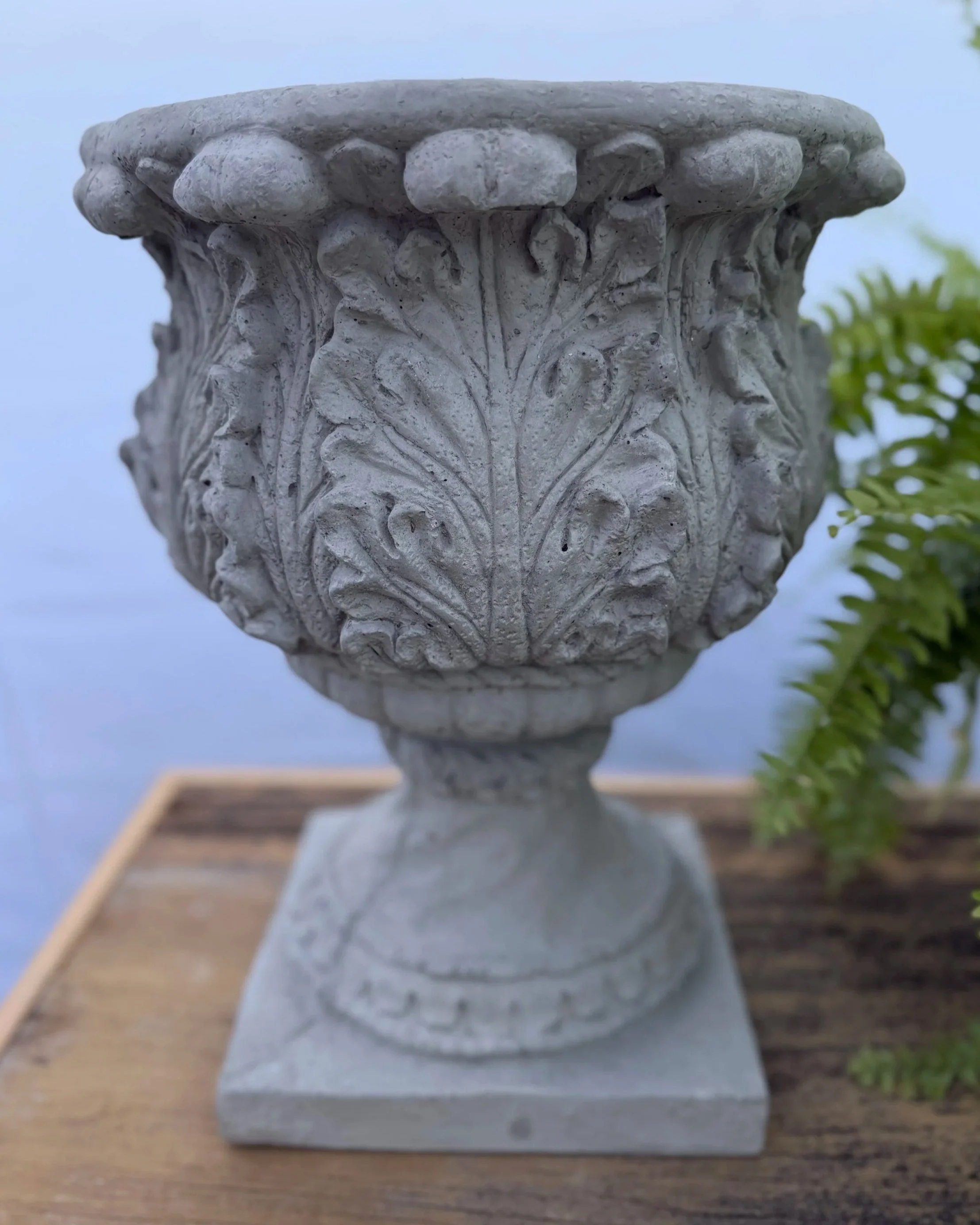 leaf planter spiral base