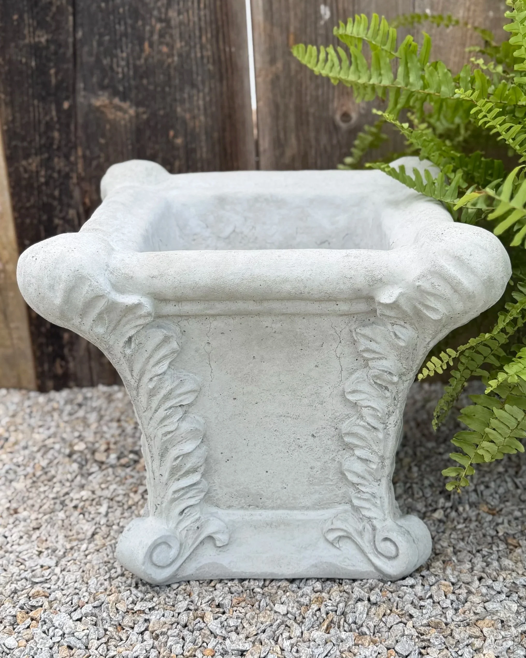 square scroll leaf planter