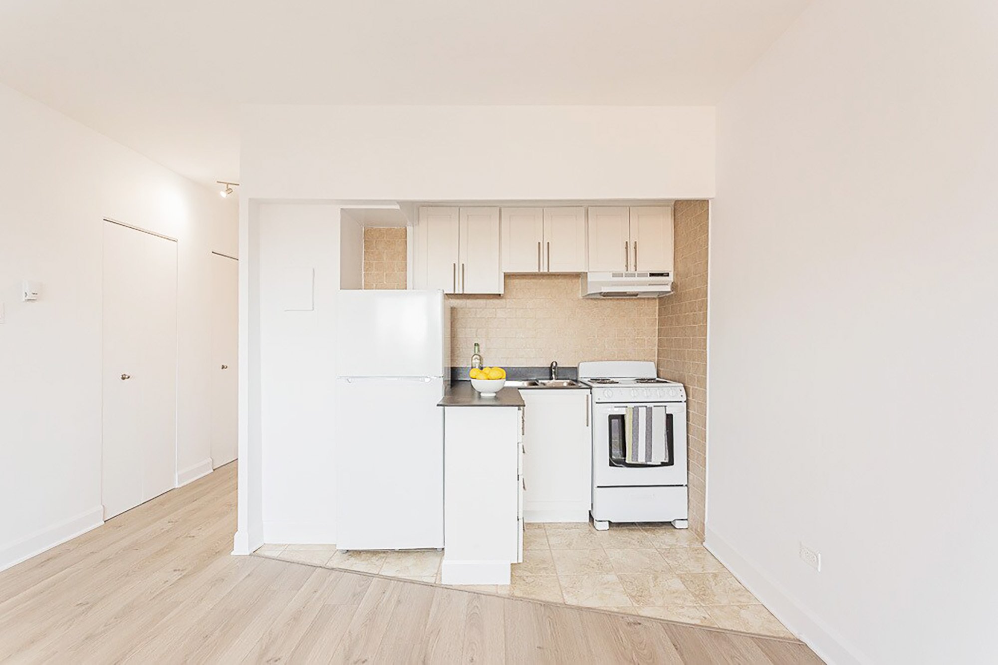 hillside-house-westmount-qc-building-photo.jpg