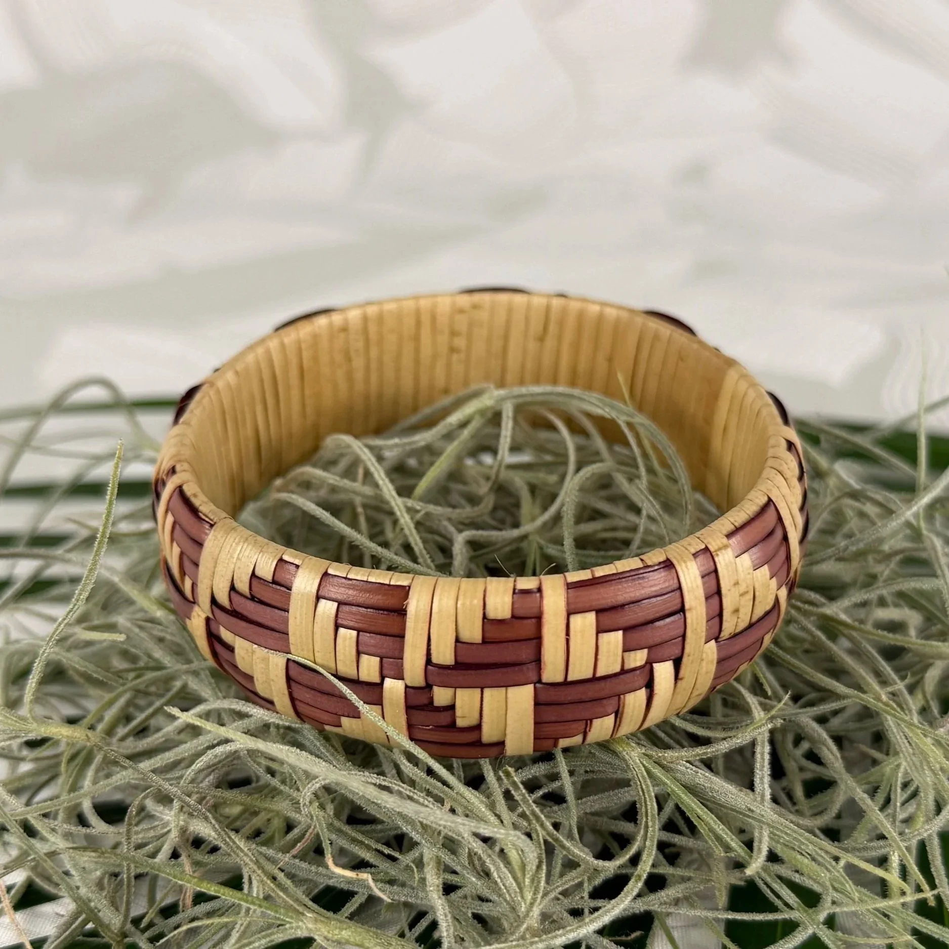 7⅝ Burgundy Pinwheel Lauhala Bracelet