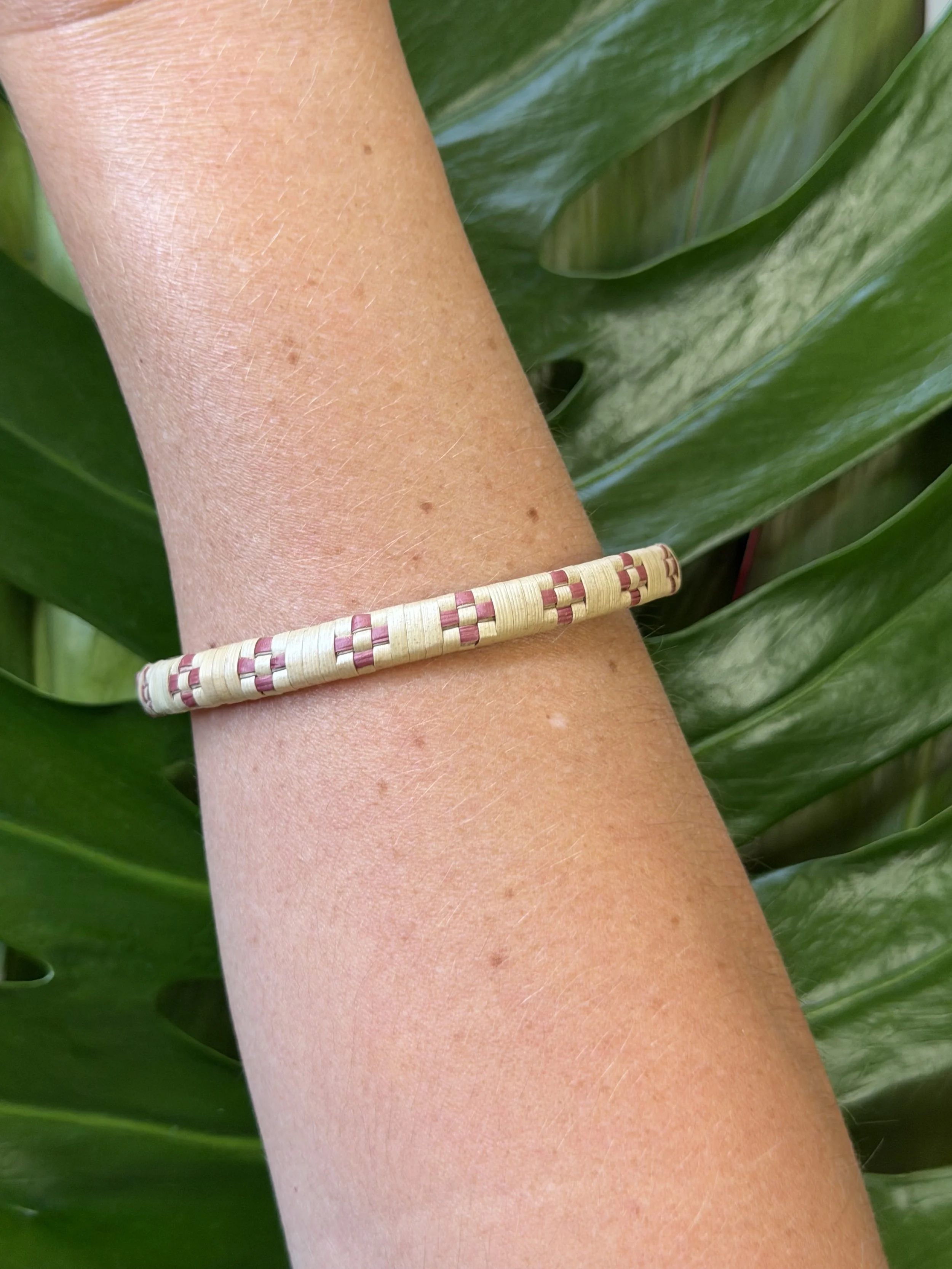 Burg Opihi Wrist.jpg