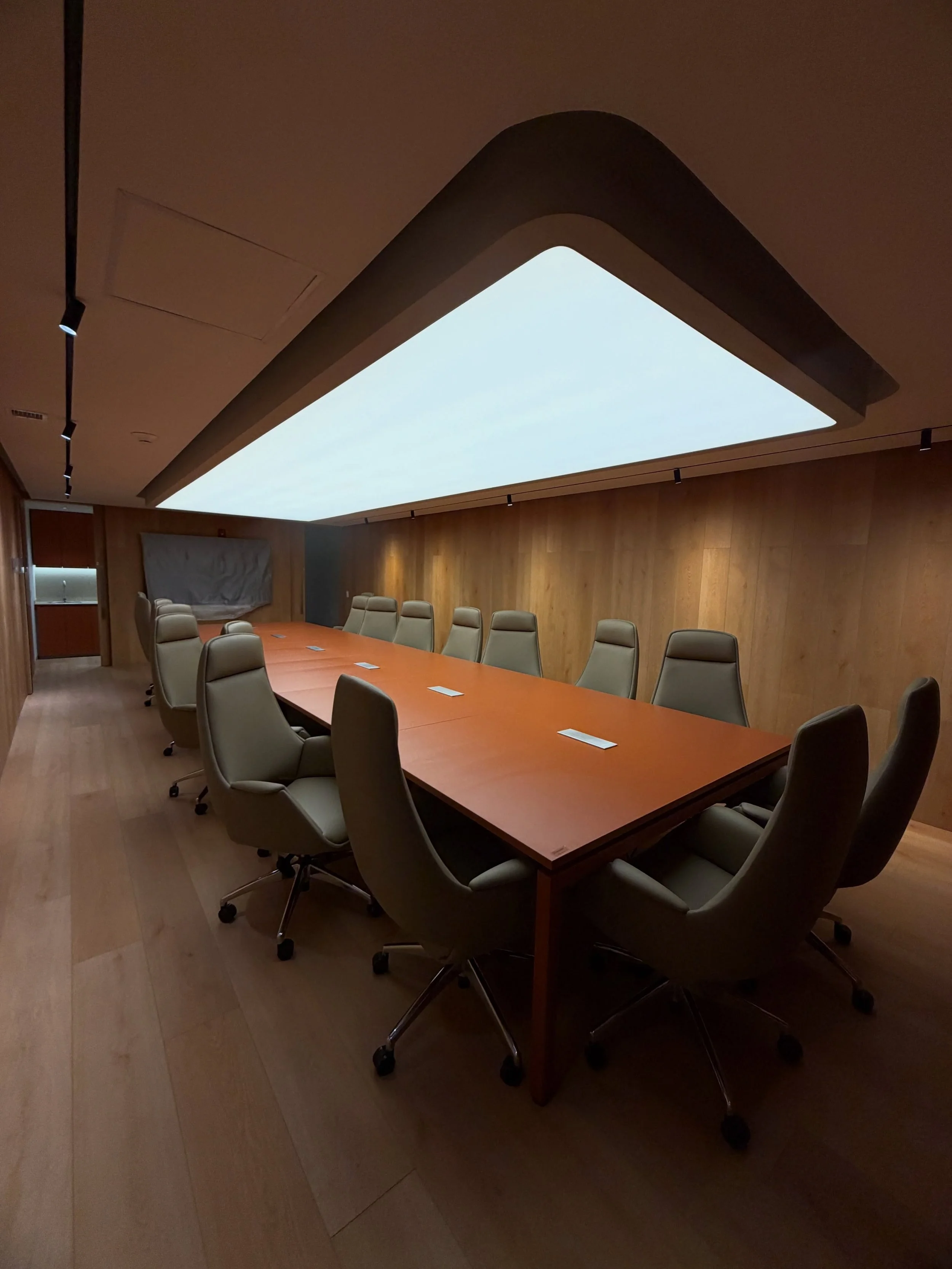 Oficinas particulares, Ciudad de M&eacute;xico 
Dise&ntilde;o de iluminaci&oacute;n e instalaci&oacute;n