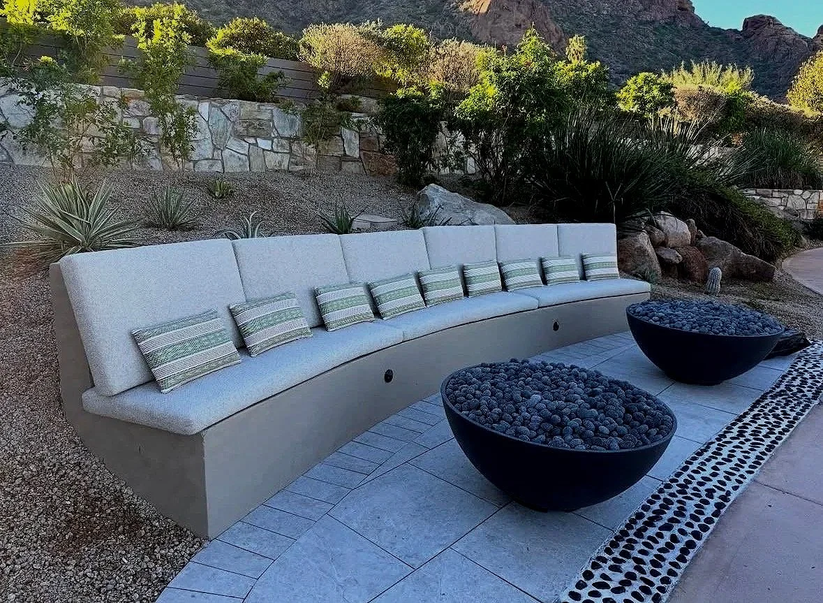 Custom outdoor curved sofa and patio furniture