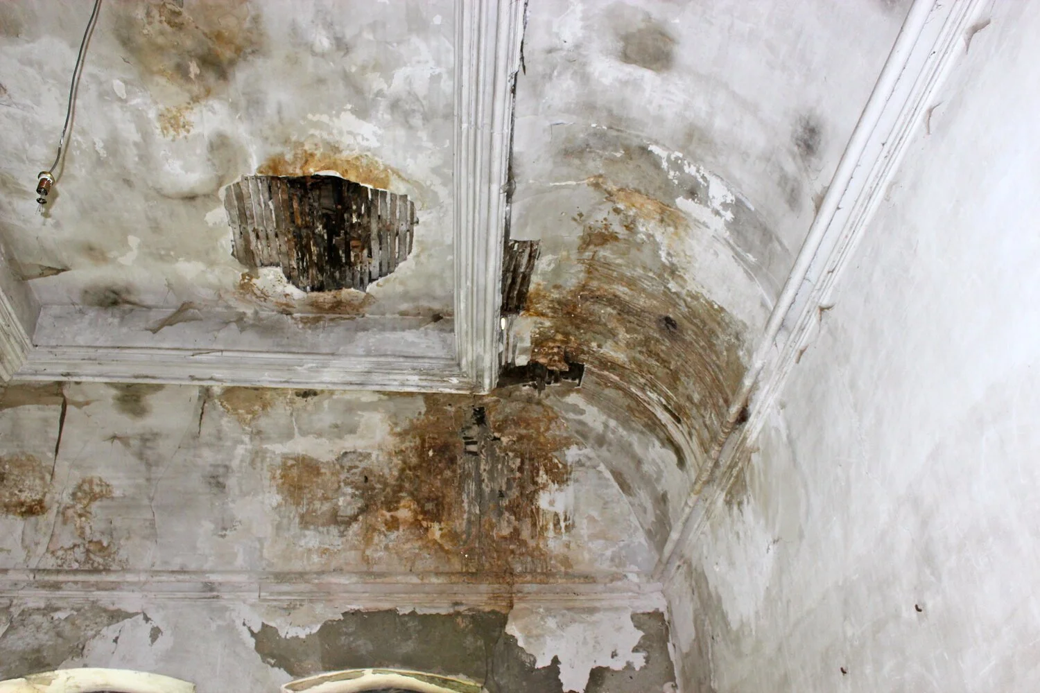 Before The Work - Vestibule Ceiling.JPG