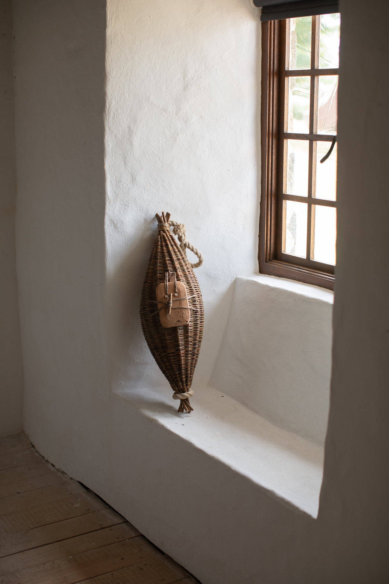 Guernsey-Willow-Baskets_courge-in-window-2.jpg