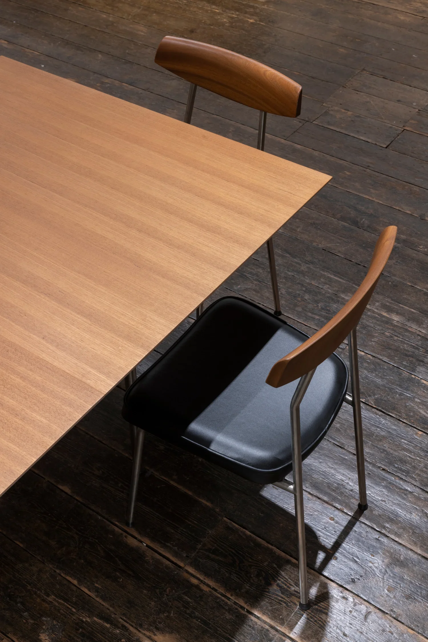 S-Rang_stag_Furniture.webp