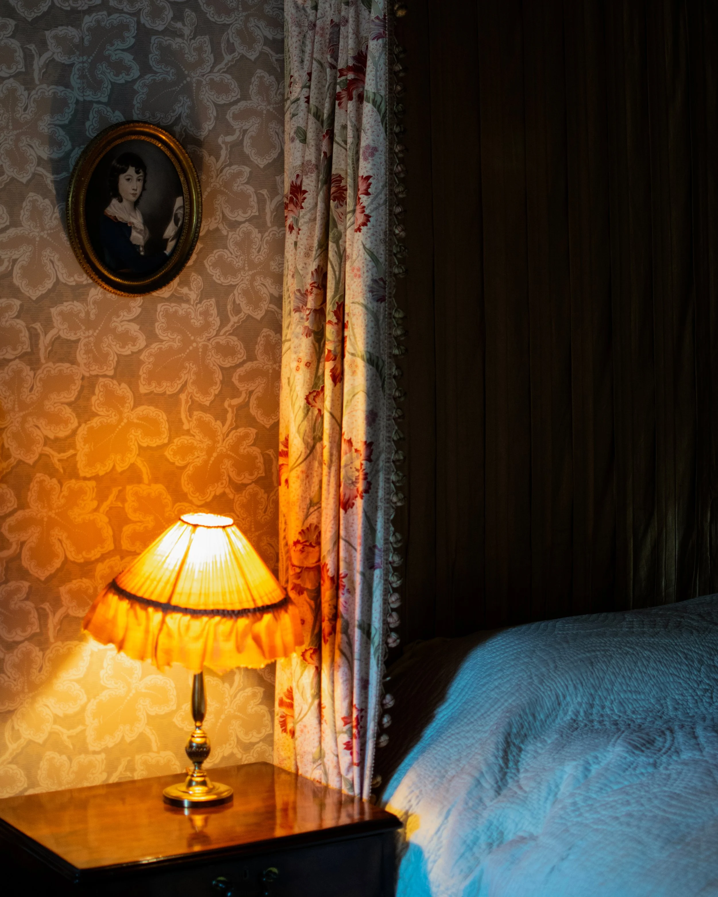 traditional maximalist nation trust interior bedroom.jpg