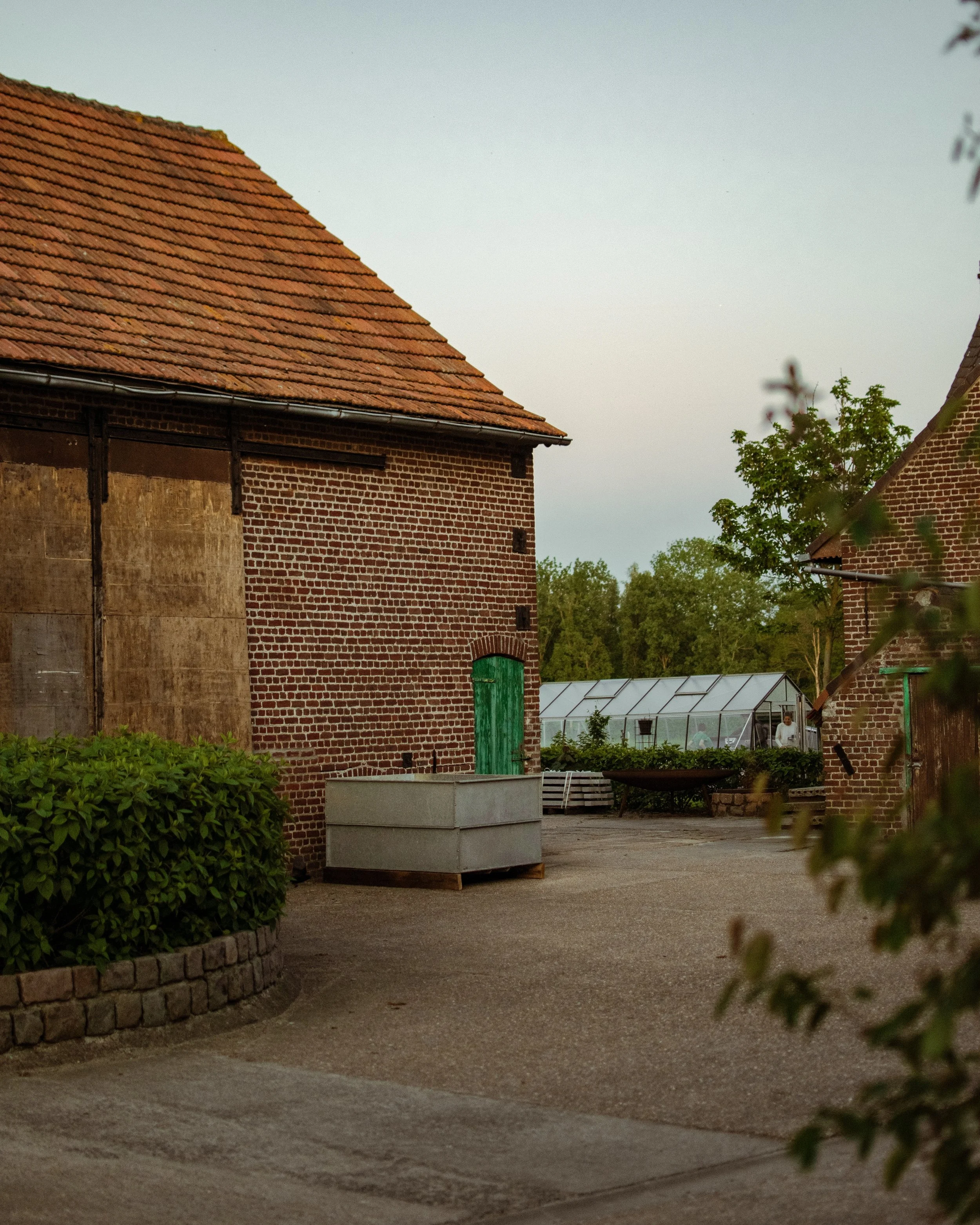 Cinematic documentary lifestyle photography campsite.jpg
