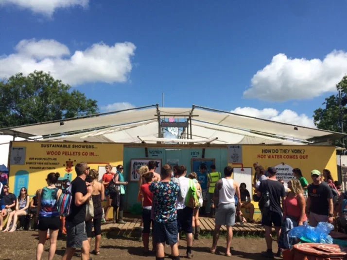 glasto_sat_showers_3356450k.jpg.webp