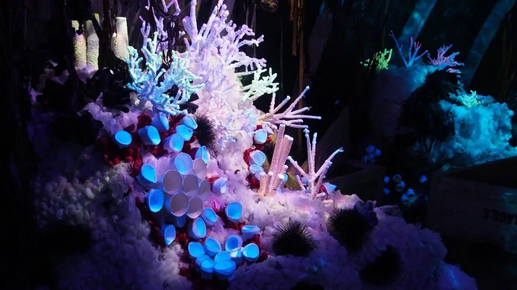 greenpeace-glastonbury-festival-2015-coral-garden-oculux-lighting-1024x575.jpg.webp