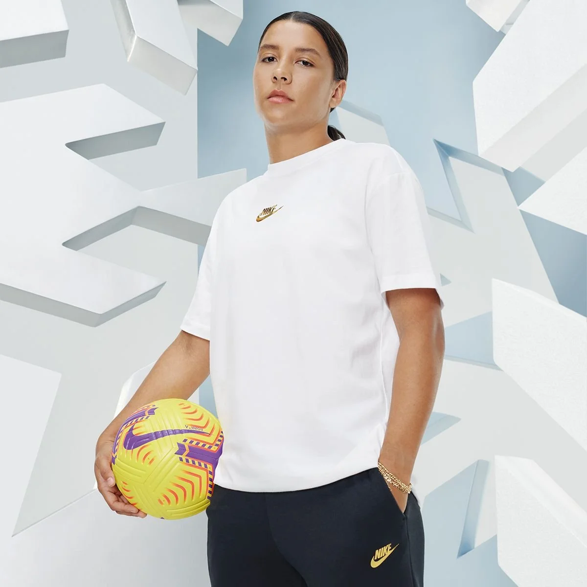 JDSPORTS_SAMANTHA-KERR.jpg