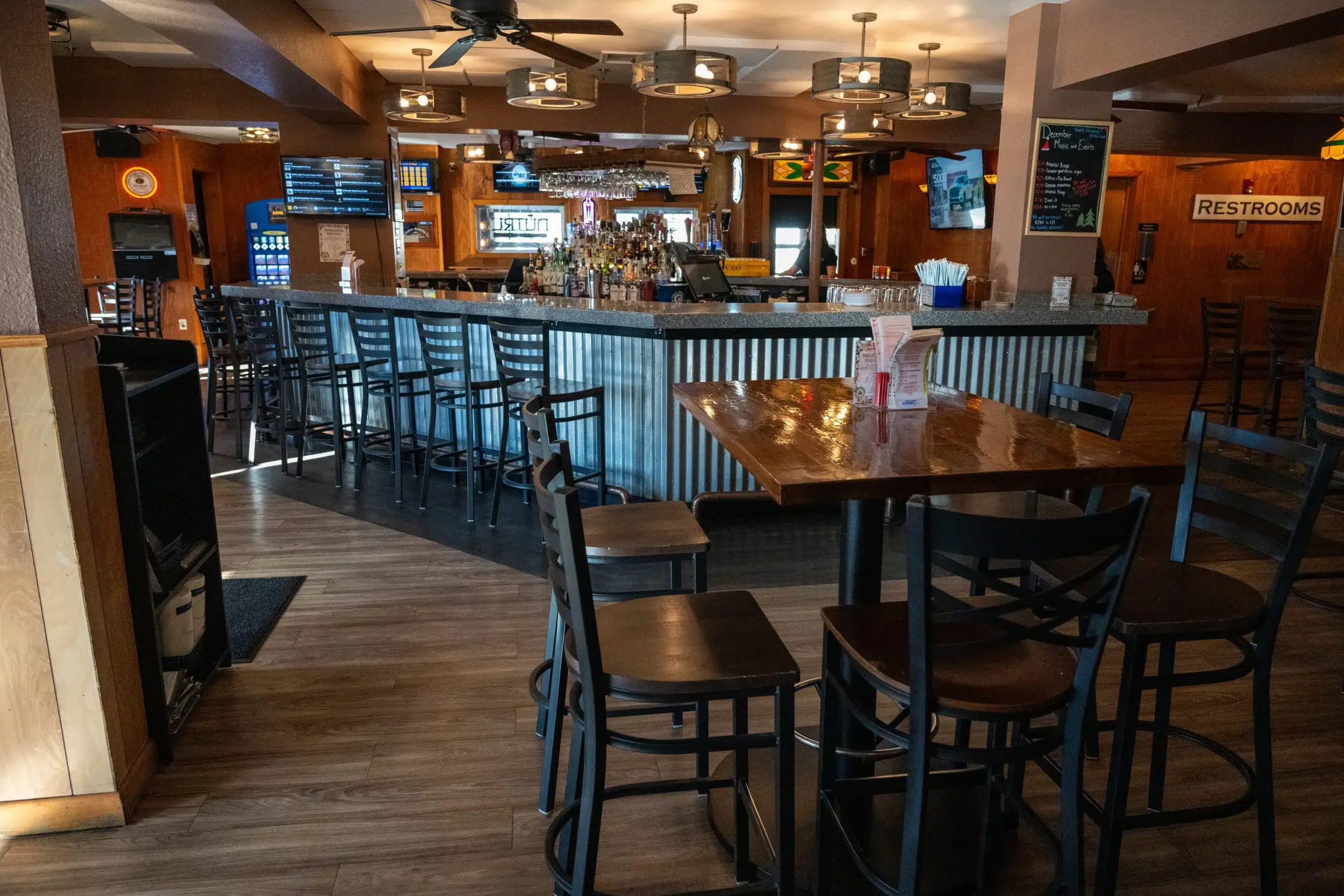Maple Leaf Dine Out Fundraiser