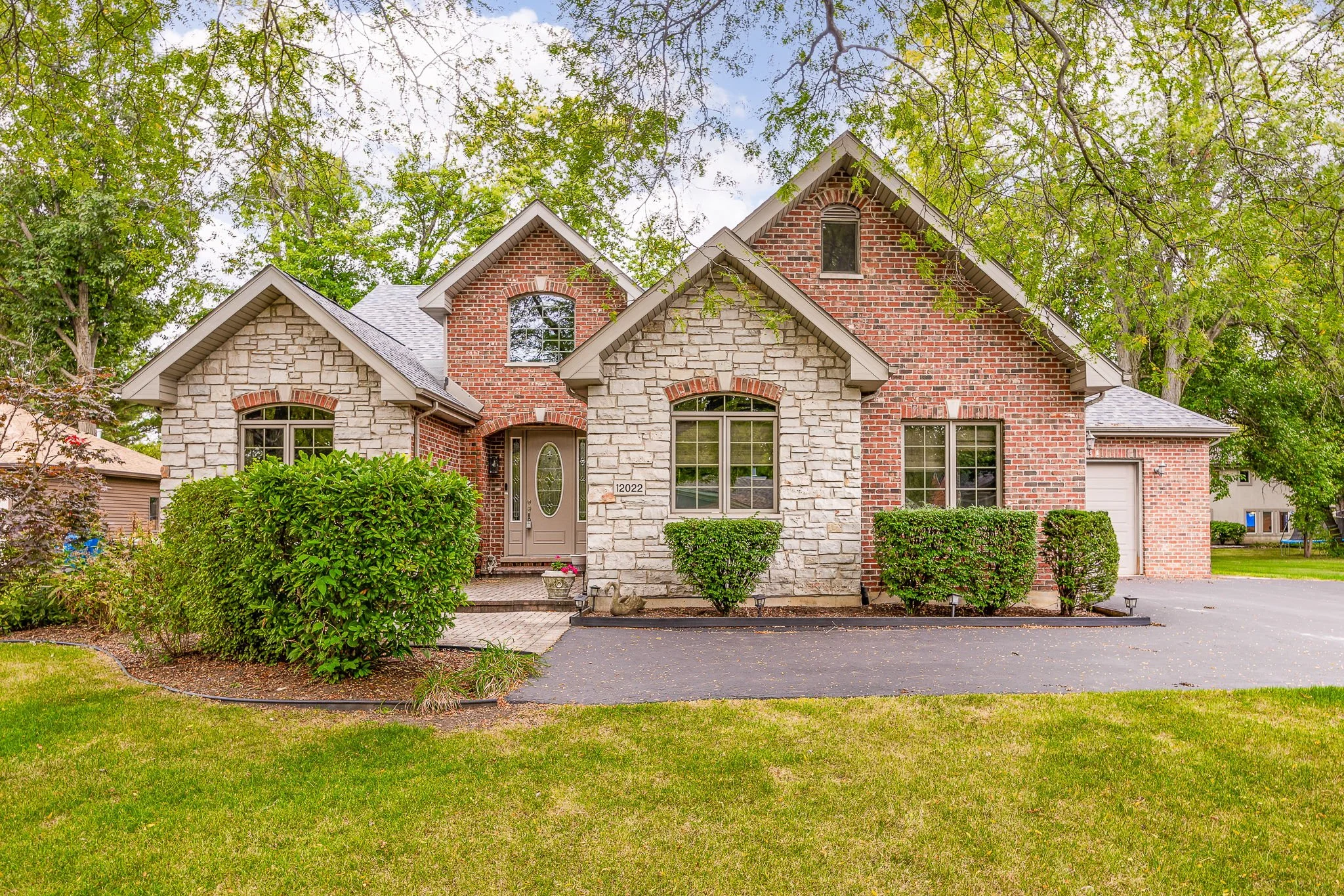 Homes By Jones Listing