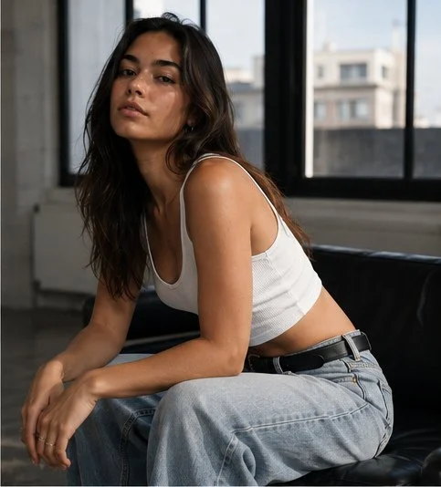elinavaes_03_sitzend_sofa.jpg