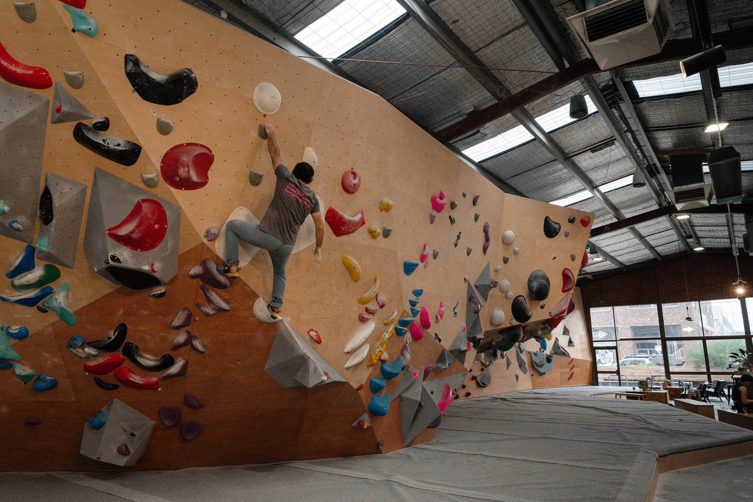 NORTHSIDE BOULDER
Northside Boulders. Vertical Ascents. 