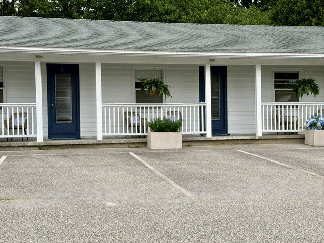 Ext Motel 1.jpg