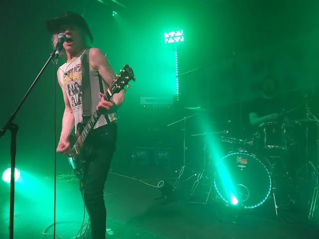 Augsburg Calling: So entstehen Freundschaften! Sie kommen wieder! Heißes Konzert in der Ballonfabrik!