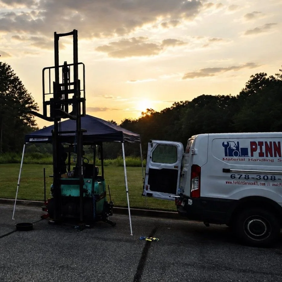 Pinnacle forklift mast repair by Master technician in Douglasville, GA.