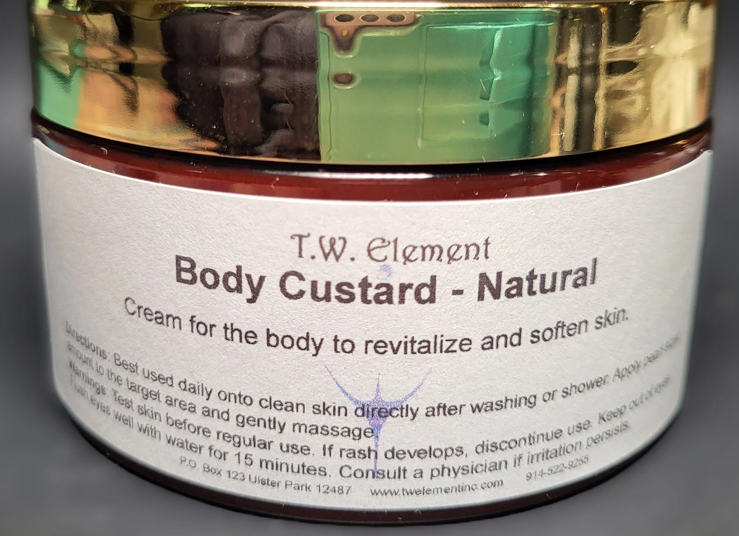 Custard Natural closeup.jpg
