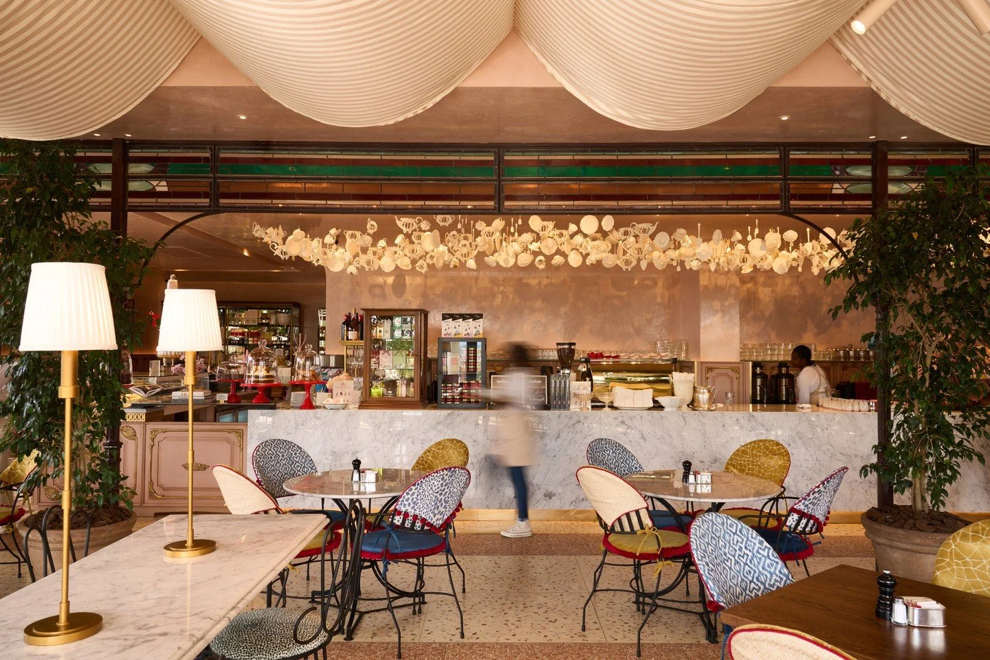 As afternoon fades, the mood turns soft and romantic. Join us for dinner and let the evening unfold.⁠
⁠
#dinnermenu #dinner #polofields #leparc