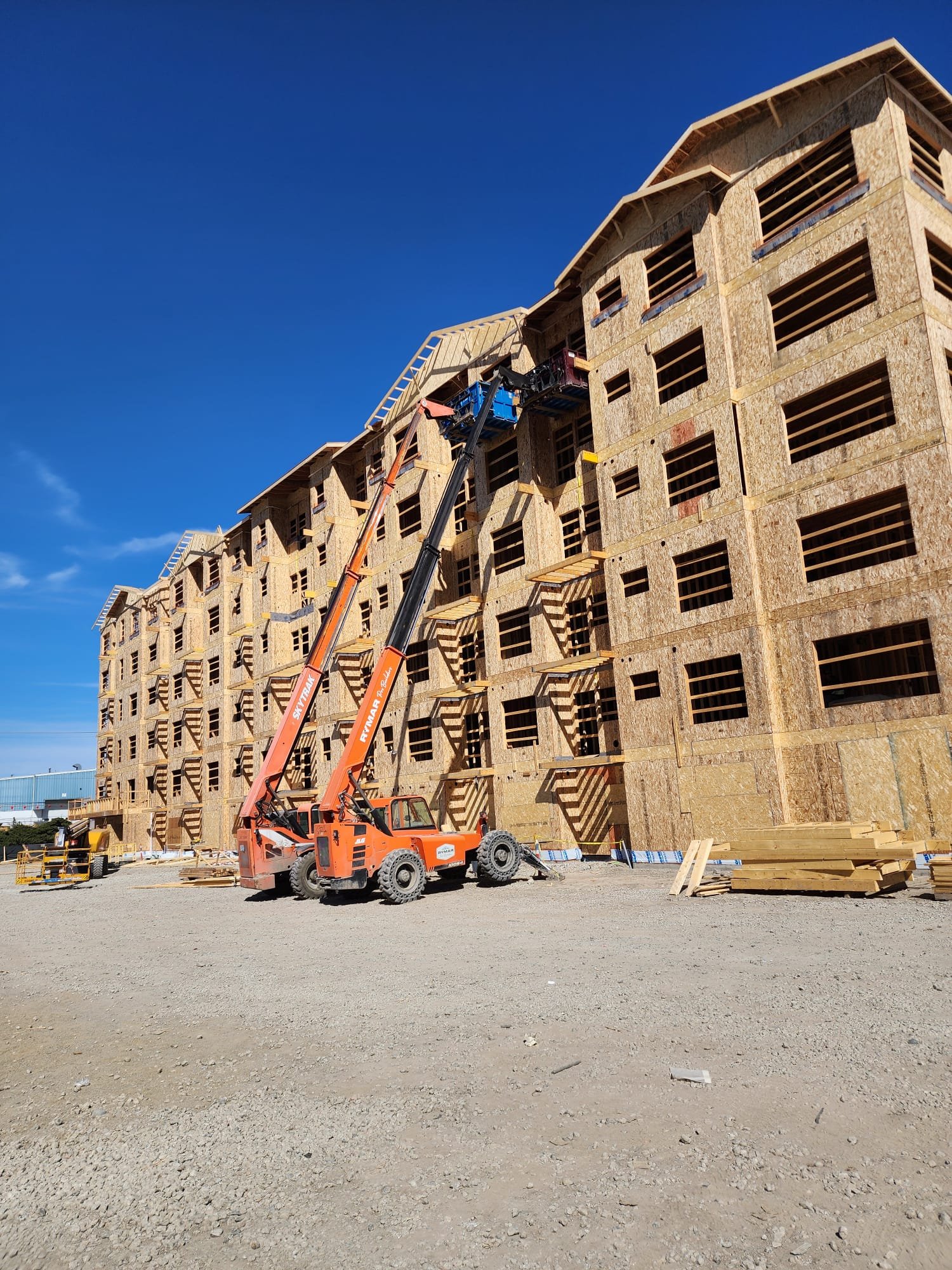 Midtown_Telehandler2.jpeg