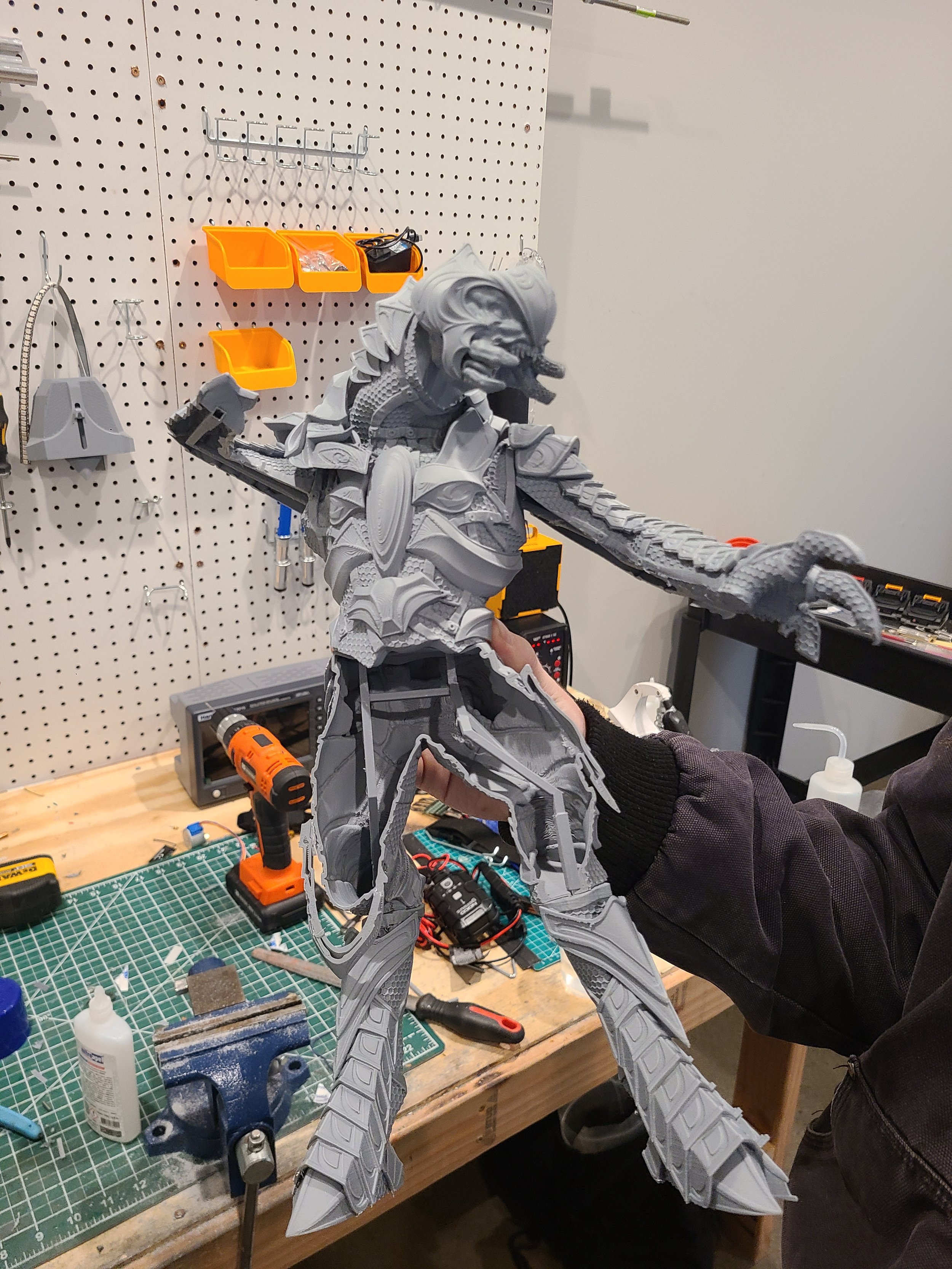 Mock-up featuring strategic cutaways to visualize internal frame positioning and structural load distribution within the display piece.