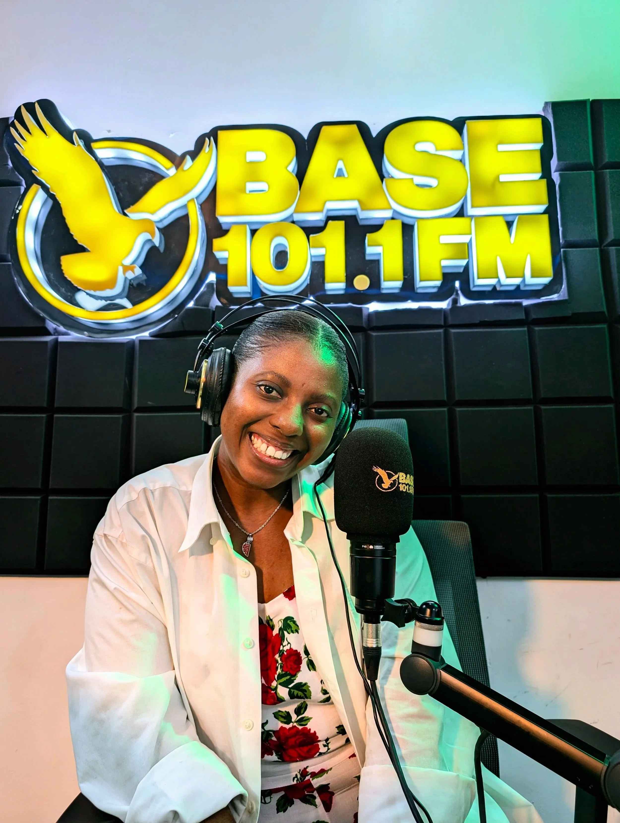 ON-CAMERA & ON-AIR HOST