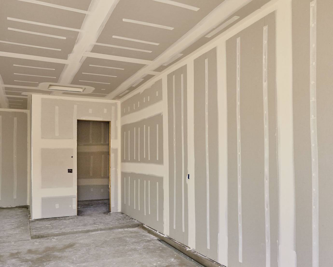 How to Repair Water-Damaged Drywall in Washington Homes