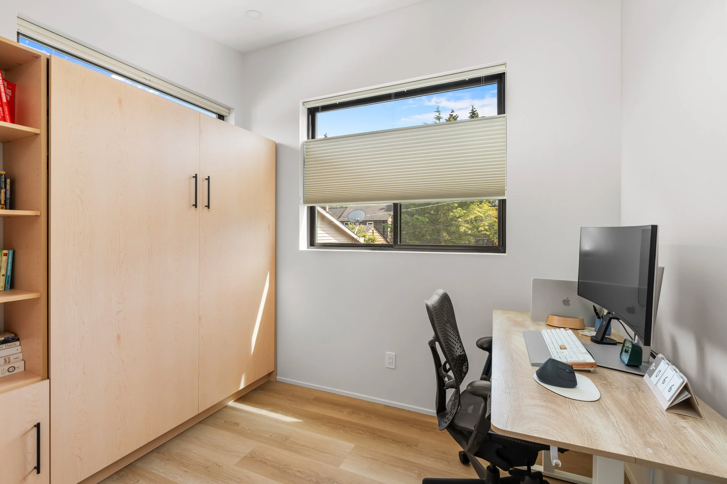 Converting a Closet to an Office: A Smart Way to Add Workspace Without Expanding Your Home