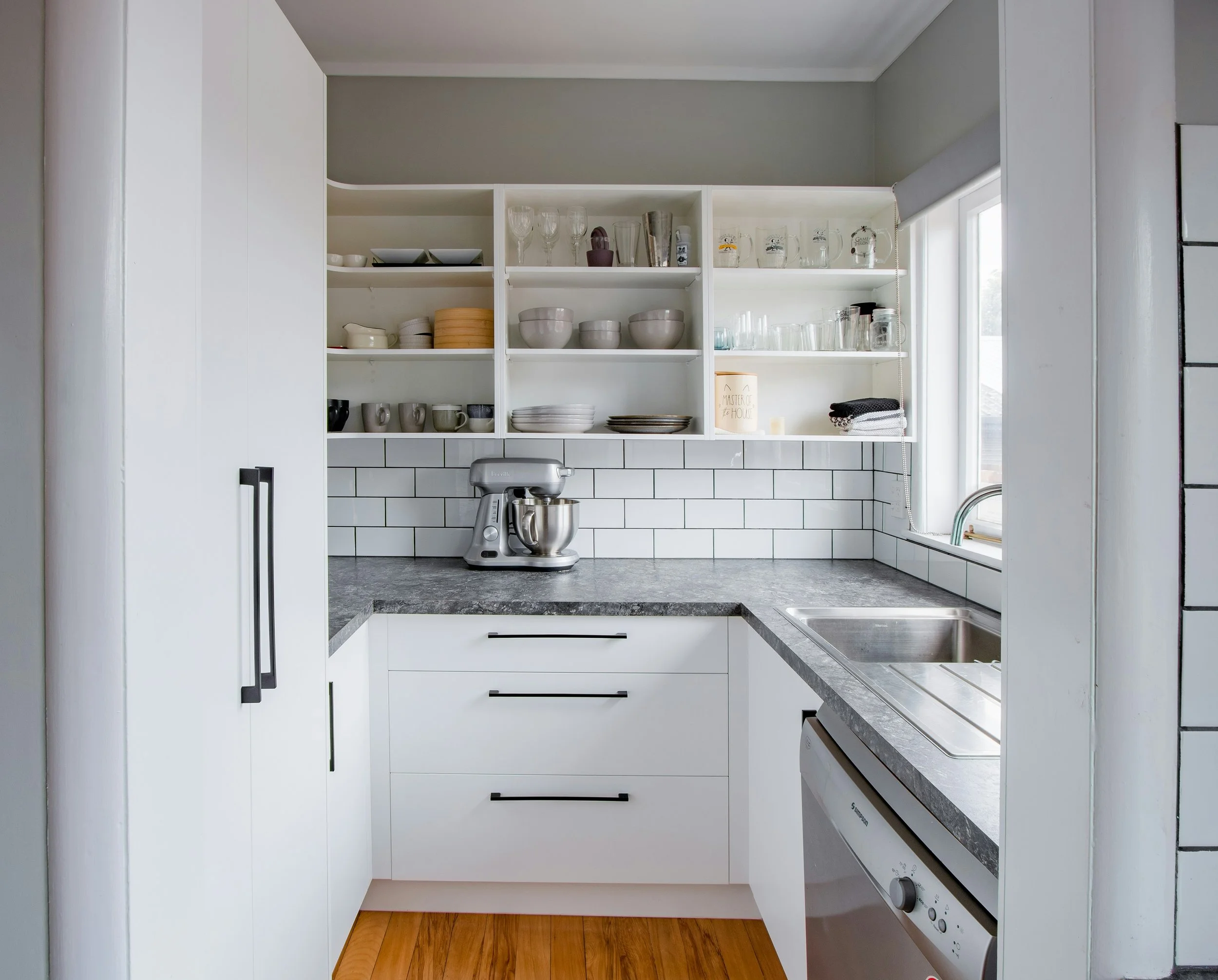 Modern Kitchen Island Ideas With Smart Storage for Washington Homes