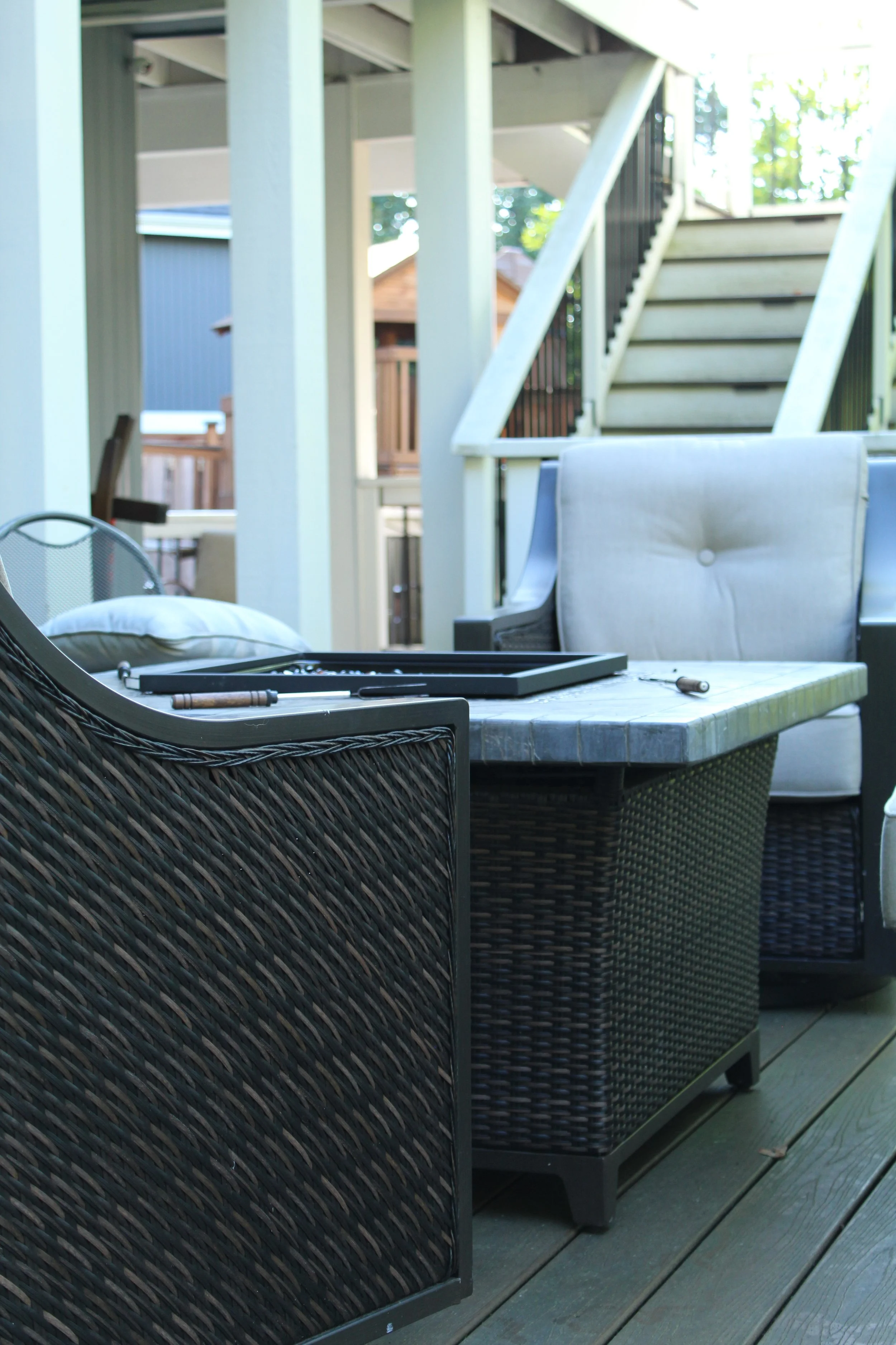 Outdoor living fire pit by F&M Construction & Remodeling in Mercer Island, WA, serving Bellevue, Seattle, and the Eastside.