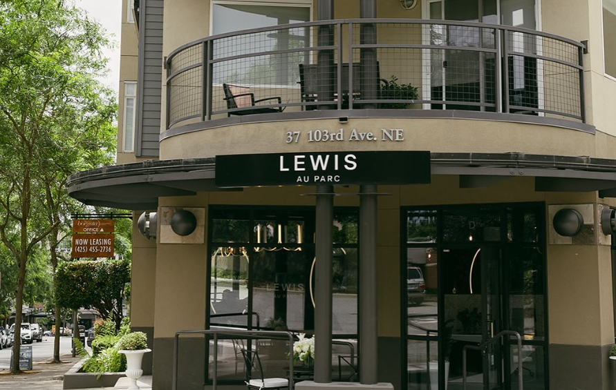Lewis Au Parc Salon Remodel.png