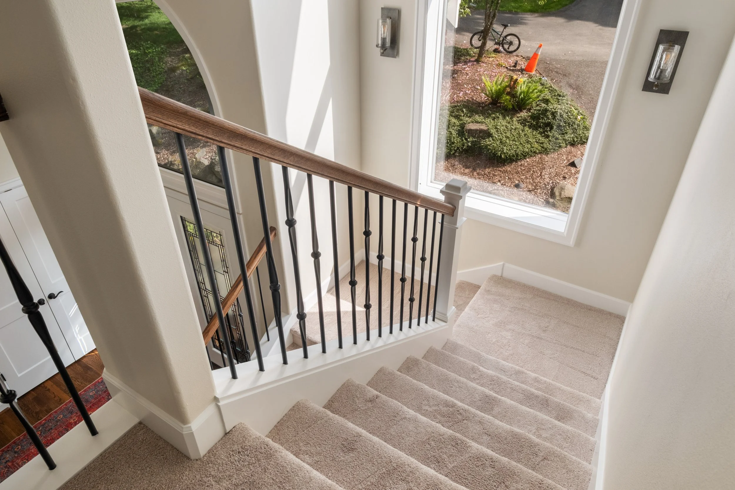 Interior stair railing remodel by F&M Construction & Remodeling in Mercer Island, WA, serving Bellevue, Seattle, and the Eastside.