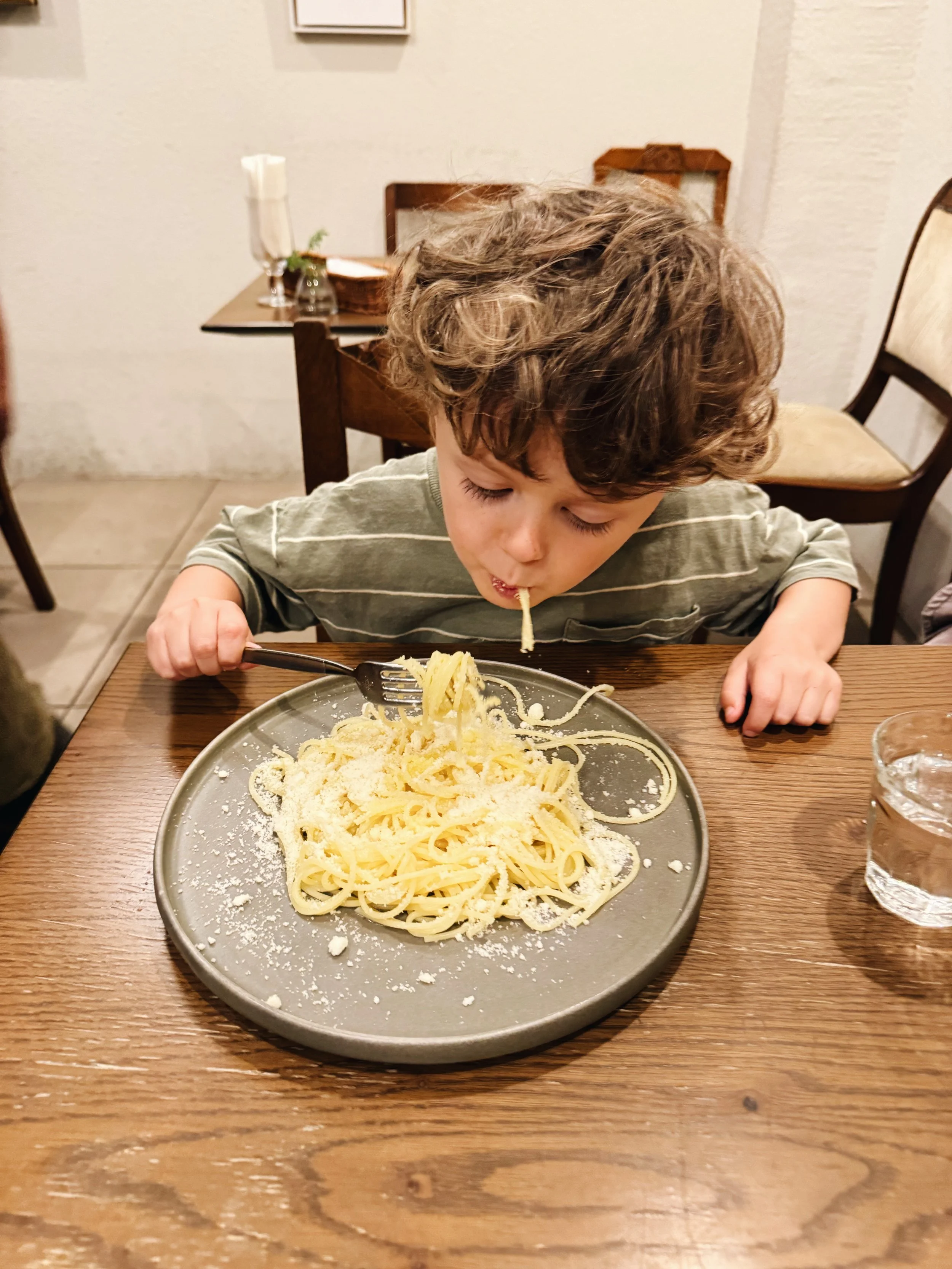 15 Restaurant Games for Kids That Need Zero Supplies (Tested by Actual Parents)
