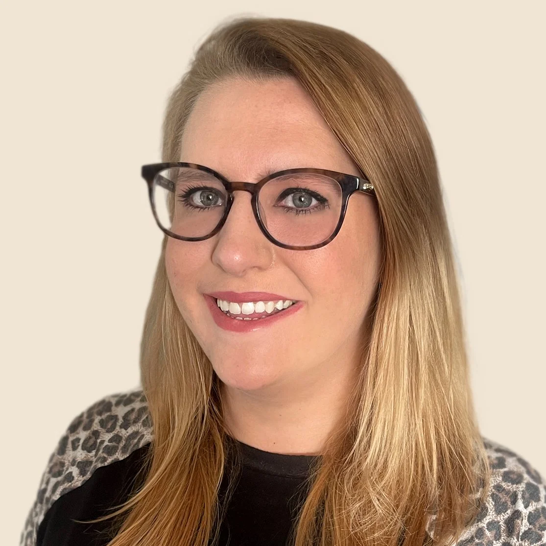 Anna Barnes headshot