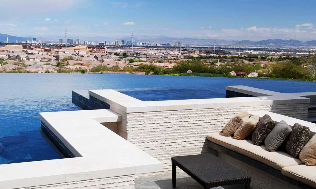 luxury-infinity-pool-las-vegas.webp