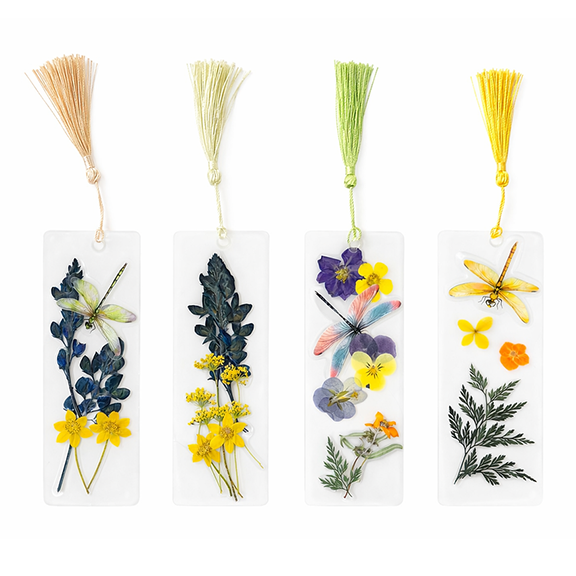 Pressed Flower Bookmark with Tassle 2.png