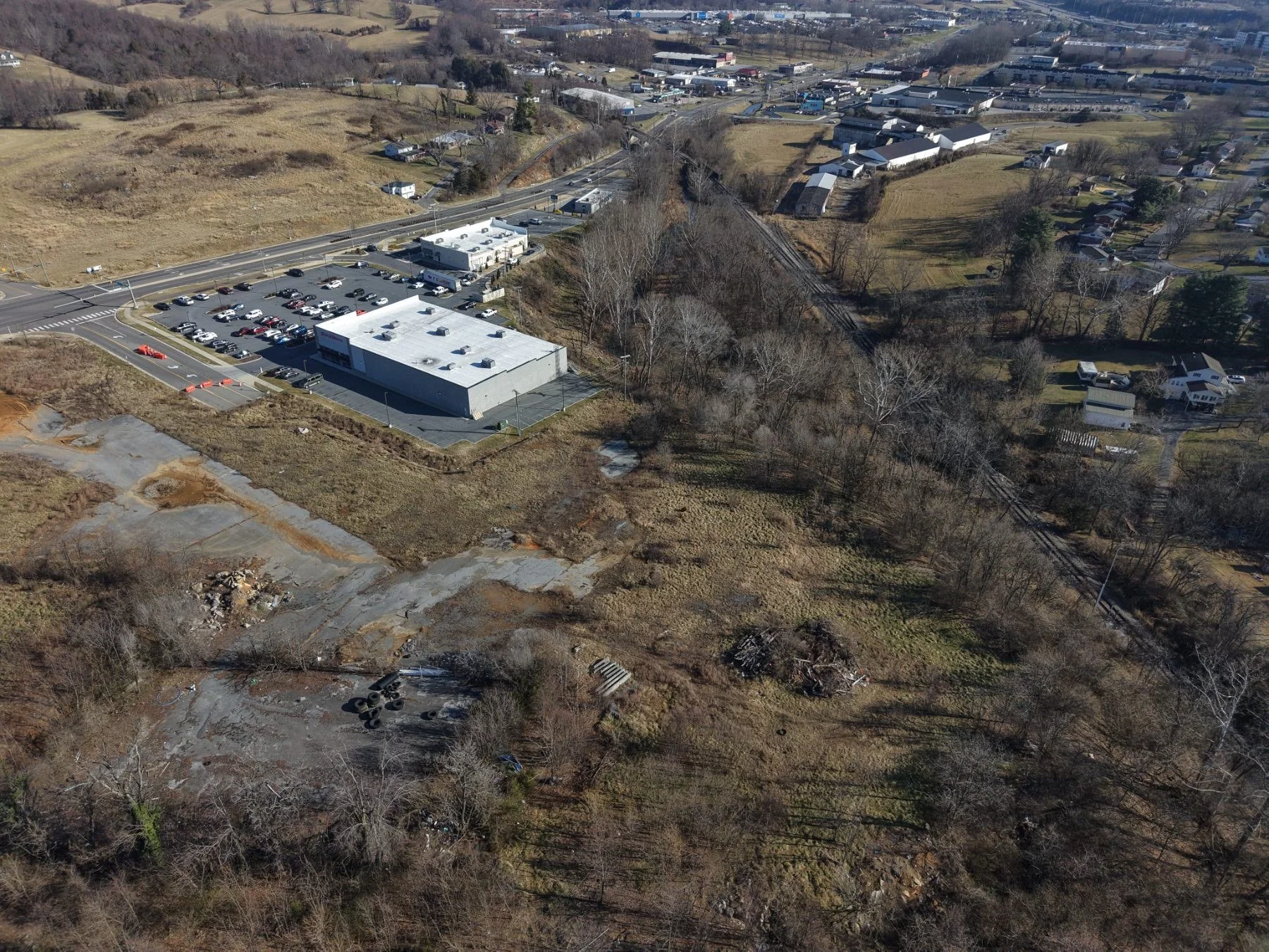 Falls_Lot_31_aerial.jpg