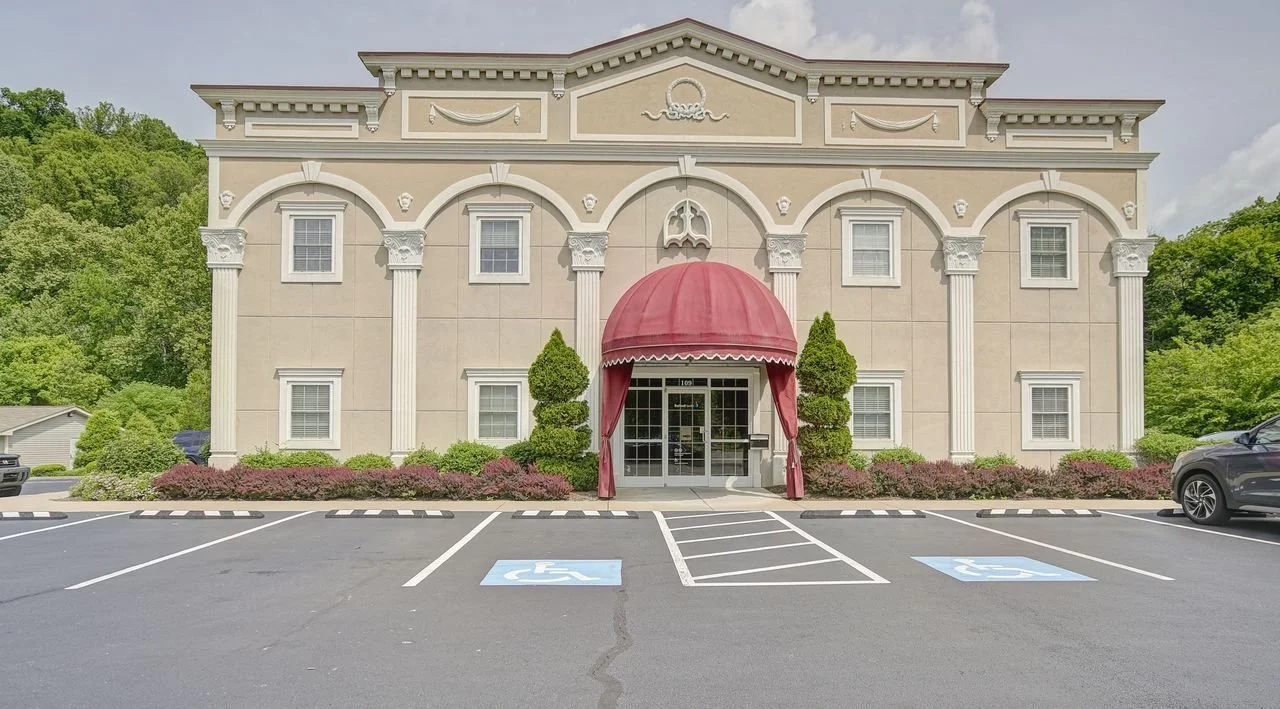 109 Meadow View.jpg