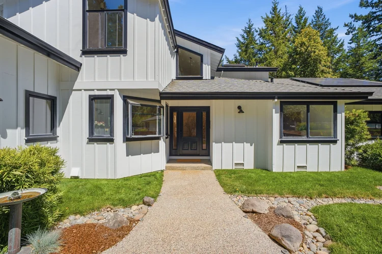 17575 Mountain Charlie Road — property photo 2