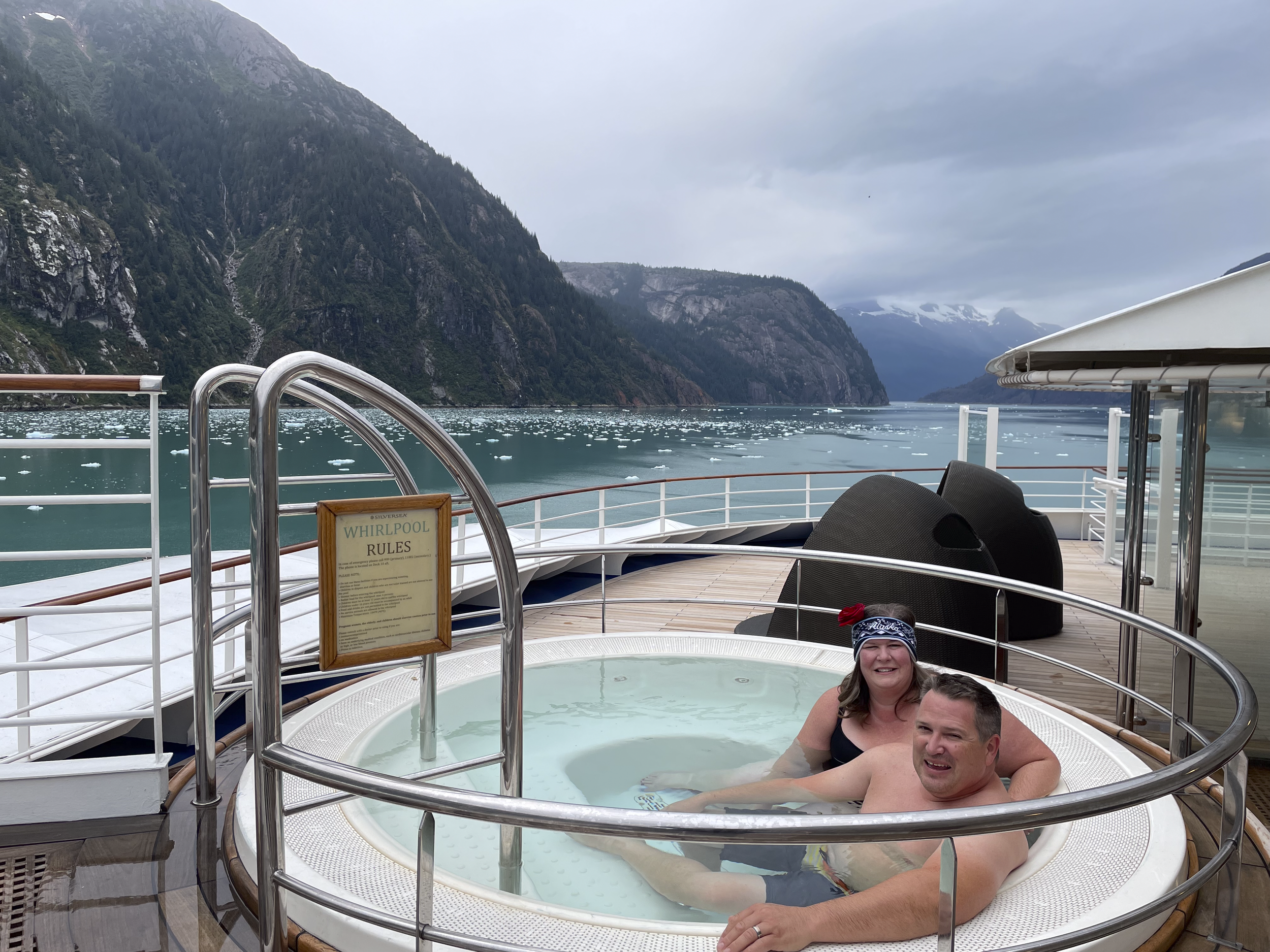 The BEST way to view Glaciers is in the hot tub! 