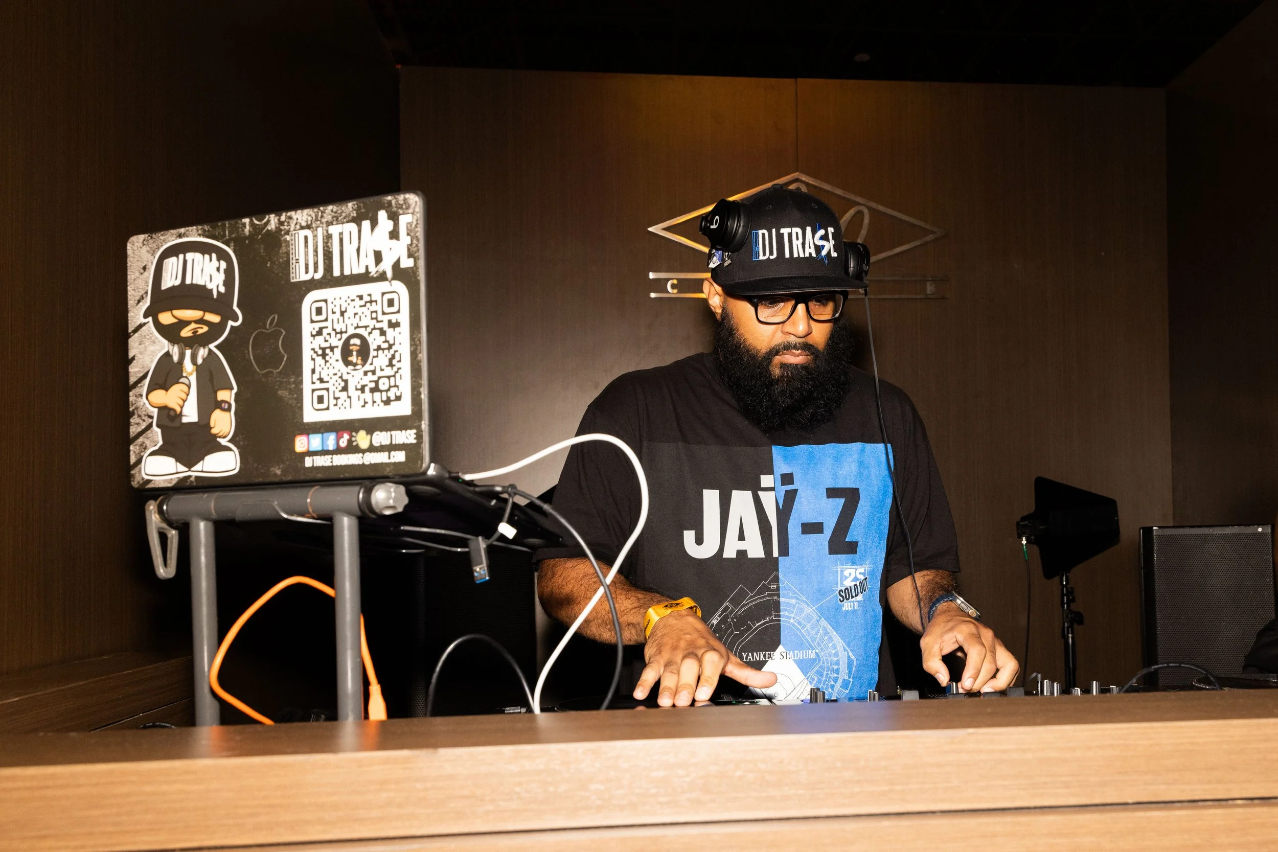 DJ TRA$E at The 40/40 Club at Fanatics Fest 2026 