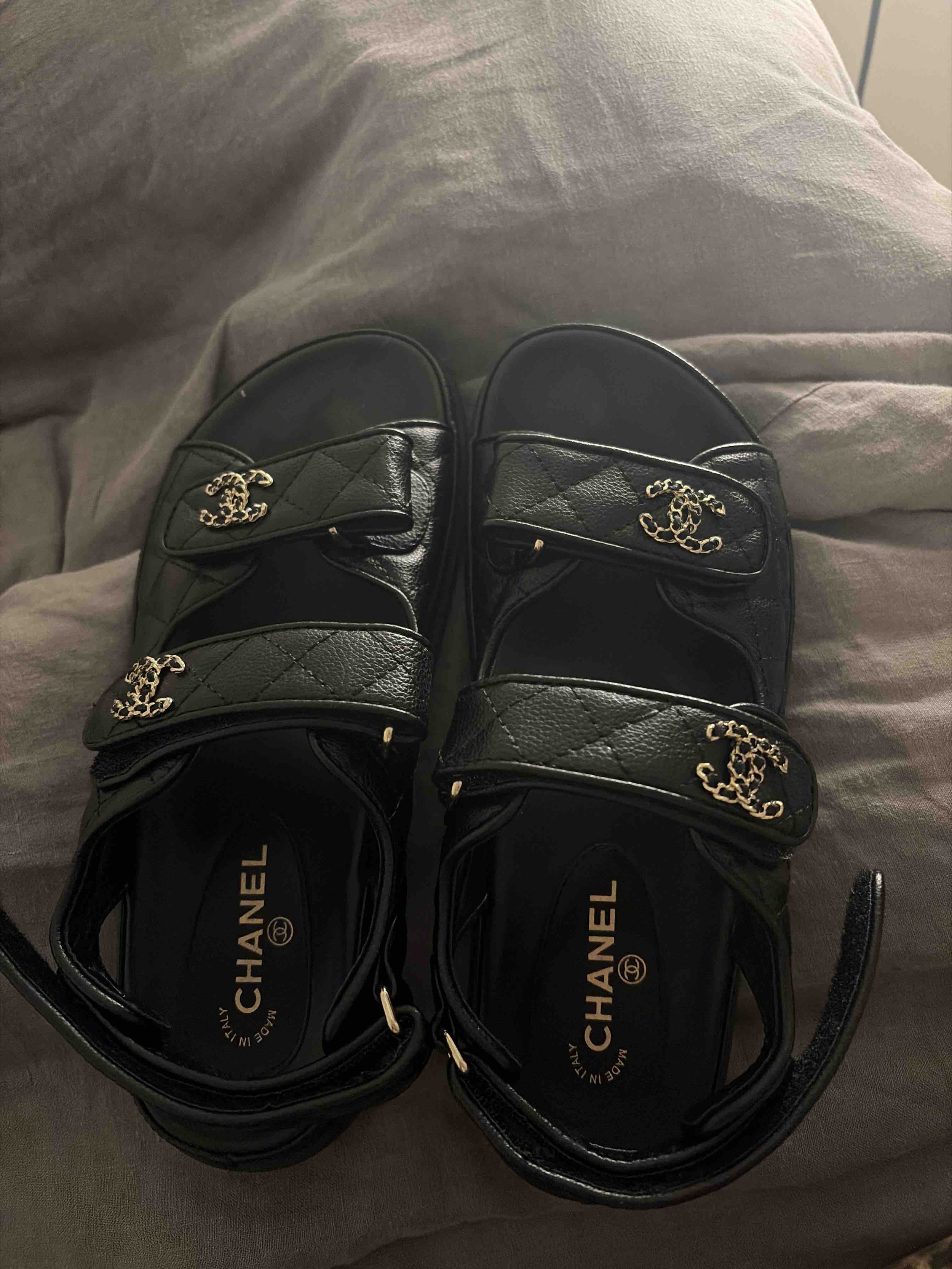 chanelsandals1.jpg